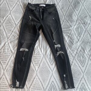 Kancan dark grey distressed jeans
Size 3/25
